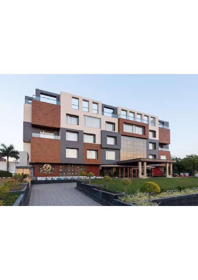 Hotel Shivay President Уджайн Екстериор снимка